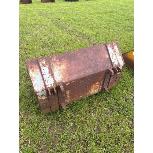 50 - Loader bucket 4ft
