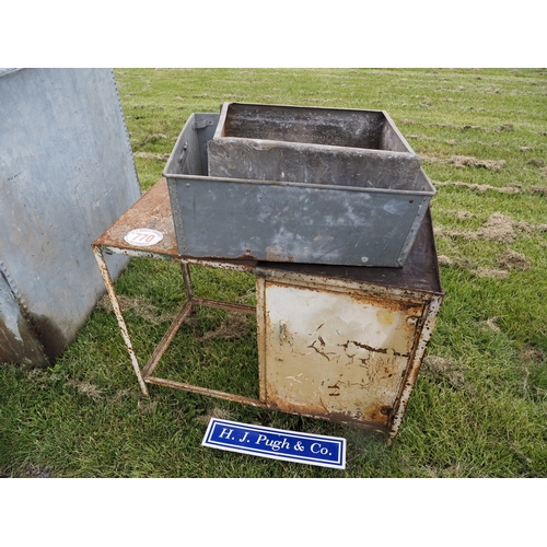 Lot 770       