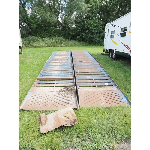 Lot 3004      
