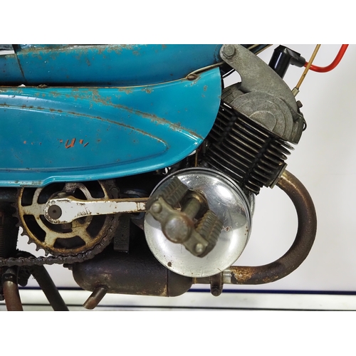 847 - Raleigh Runabout moped. 1967. 50cc
Frame No. 6R/64484
Engine No. R142427
Part of a private collectio... 