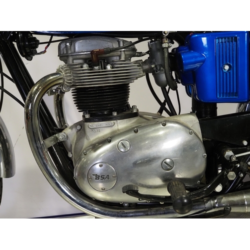 822 - BSA Thunderbolt motorcycle. 1971. 650cc
Frame No. A65TCE05676
Engine No. A65TCE05676
Runs and rides ... 