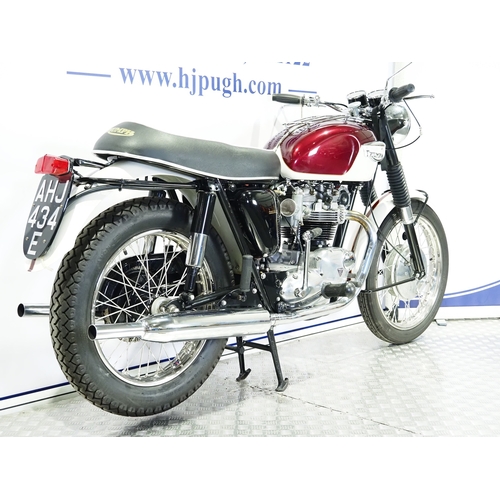 823 - Triumph Bonneville T120 motorcycle. 1967. 650cc
Frame No. DU54500
Engine No. T120 DU54500
Runs and r... 