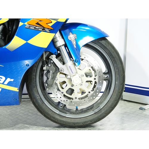 827 - Suzuki GSXR750 motorcycle. 1999. 749cc
Frame No. JS1GR7DA000513993
Runs and rides. MOT expired on 25... 