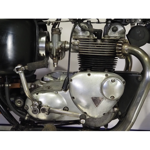 828 - Triumph Tiger 90 motorcycle. 1964. 350cc
Frame No. T90-H30636
Engine No. T90-H30636 (V5 states 11306... 