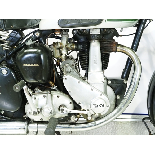 831 - BSA B31 motorcycle. 1949. 348cc
Frame No. ZB319165
Engine No. ZB319273
Runs and rides. Part of a pri... 