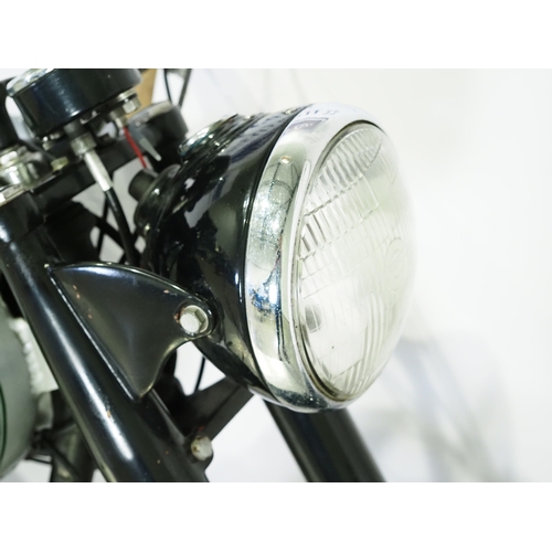 831 - BSA B31 motorcycle. 1949. 348cc
Frame No. ZB319165
Engine No. ZB319273
Runs and rides. Part of a pri... 