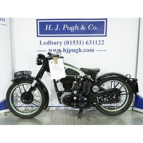 831 - BSA B31 motorcycle. 1949. 348cc
Frame No. ZB319165
Engine No. ZB319273
Runs and rides. Part of a pri... 