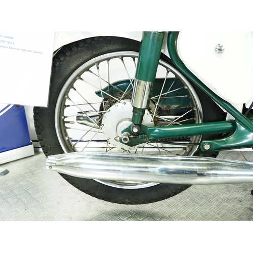 832 - Francis Barnett Cruiser twin motorcycle. 1962. 249cc
Frame No. DH18068W
Engine No. A29D-12218
Runs a... 