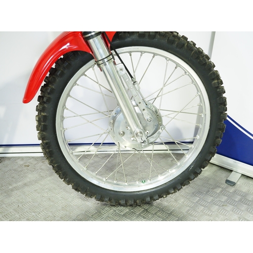 841 - BSA Metisse Victor motorcycle. 500cc
Frame No. MRD95024
Engine No. FBS392
Engine turns over with com... 
