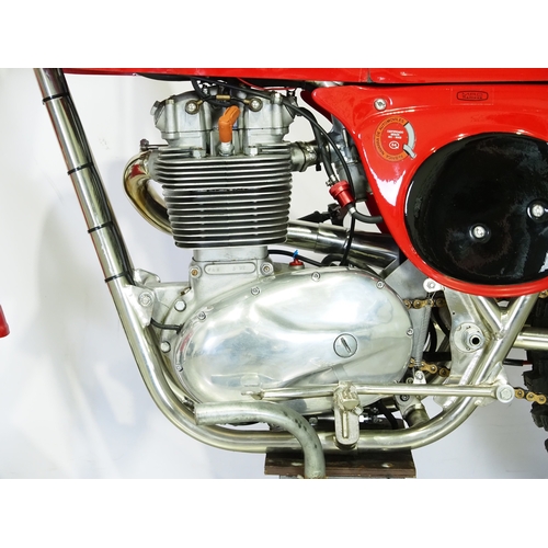 841 - BSA Metisse Victor motorcycle. 500cc
Frame No. MRD95024
Engine No. FBS392
Engine turns over with com... 