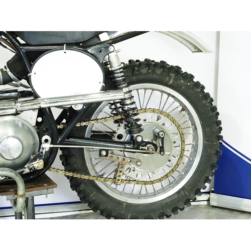 842 - Triumph 
