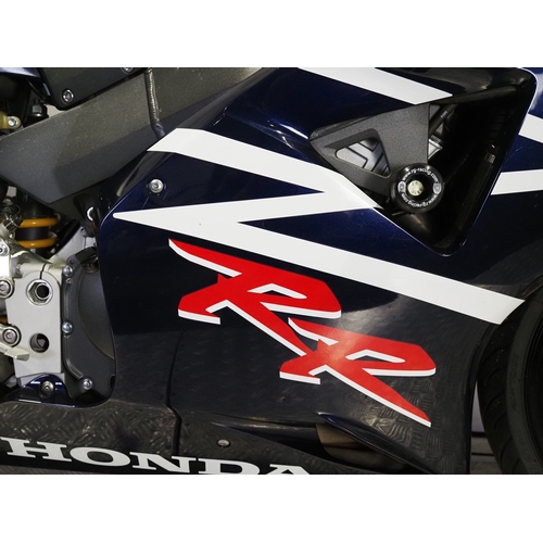 Honda CBR900RR Fireblade motorcycle. 2002. 954cc Frame No ...
