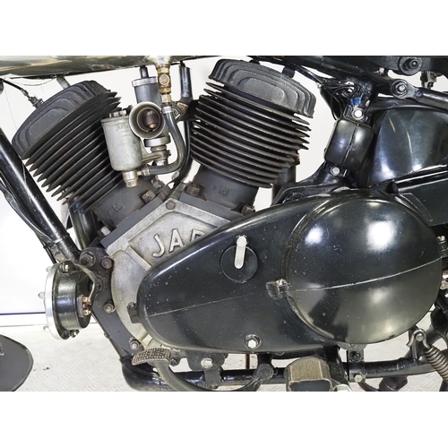 849 - Brough Superior replica motorcycle. 1936. 1323cc
Frame No. 3/63551
Engine No. DTZ/C83495/S
Runs and ... 