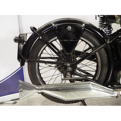 853 - BSA B21/B24 motorcycle. 1937. 350cc
Frame No. HB20 4060
Engine No. HR 25108
Runs and rides but may r... 