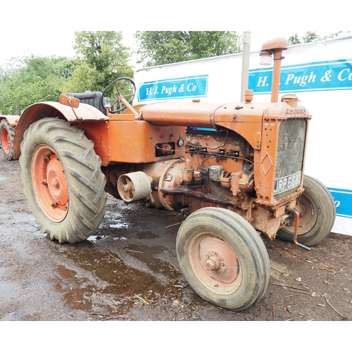 112 - Allis Chalmers U tractor. Petrol paraffin. Running when stored around 10 years ago. Reg JRP 668D