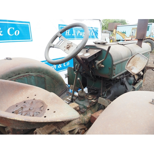 120 - Bolinder-Munktell 230 tractor. Diesel. Runs and drive. Engine block has been repaired. S/n 33815-350... 