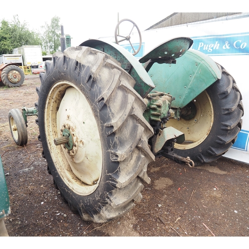 110 - John Deere B tractor. Petrol paraffin. Runs and drives. Fitted with hydraulic top cover, PTO and goo... 
