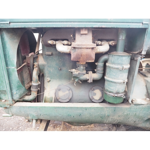116 - Oliver 90 tractor. Petrol paraffin. Engine turns over. S/n 510860. Reg GTA 509