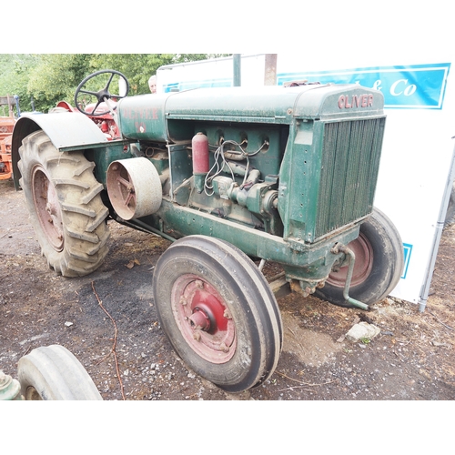 116 - Oliver 90 tractor. Petrol paraffin. Engine turns over. S/n 510860. Reg GTA 509