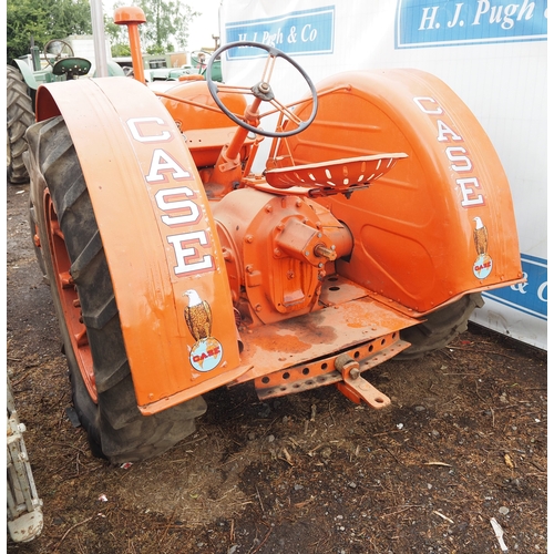114 - Case DEX tractor. Petrol paraffin. Engine turns over. Early restoration. Fitted with PTO