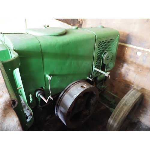 119 - Verizon 302 hot bulb tractor. 1952. Diesel. Runs and drives. S/n 7200