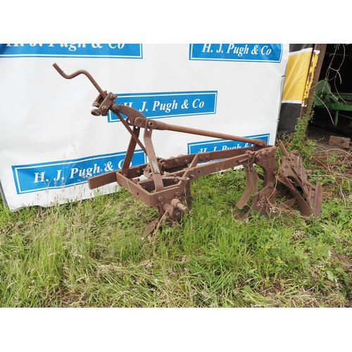 Lot 79        