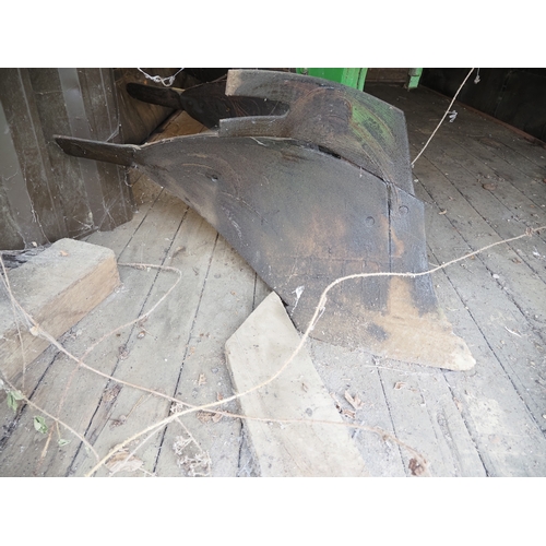 83 - John Deere 5 furrow conventional plough