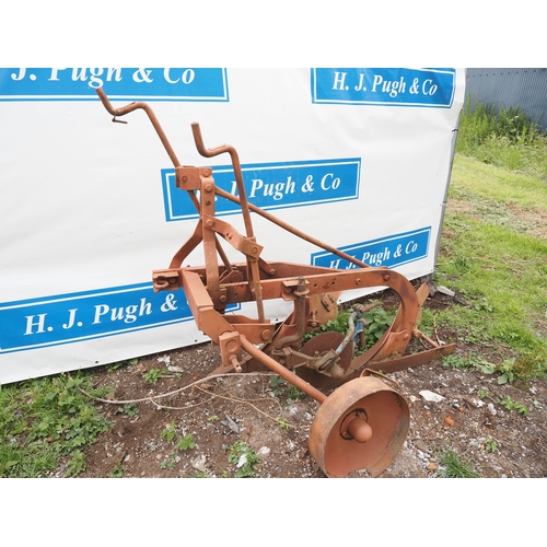 Lot 80        