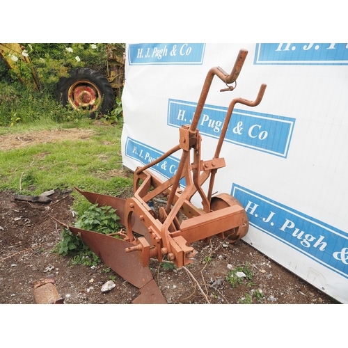80 - Fisher Humphries 2 furrow plough