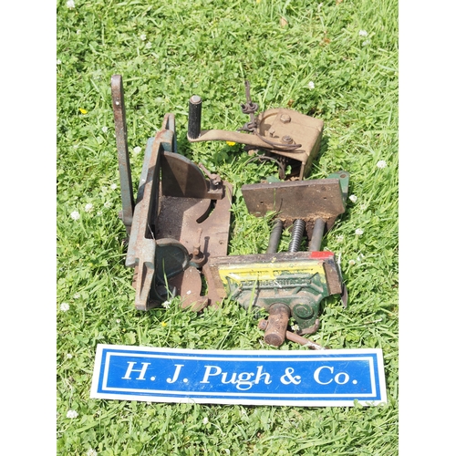Lot 33        