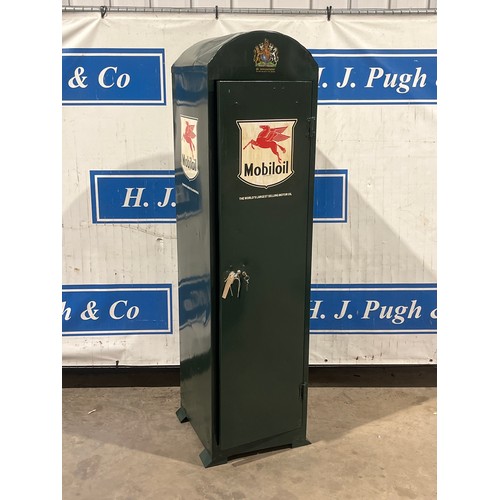 Lot 552       