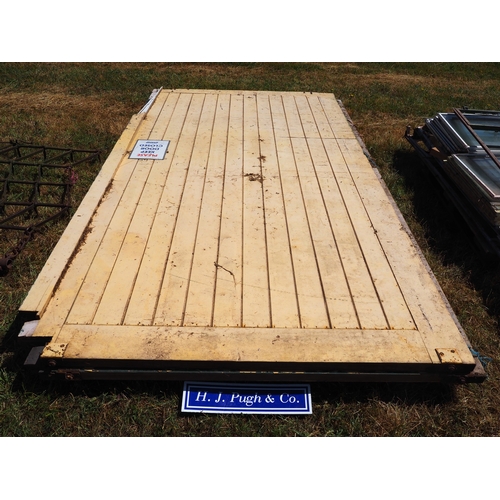 46 - Large wooden doors 10x5ft - 2
