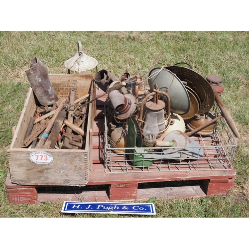 Lot 773       