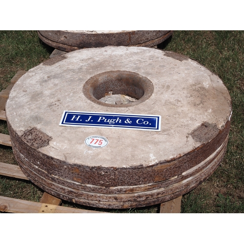 775 - Corn stone wheel 4ft