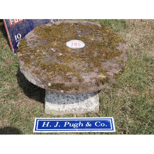 785 - Staddle stone