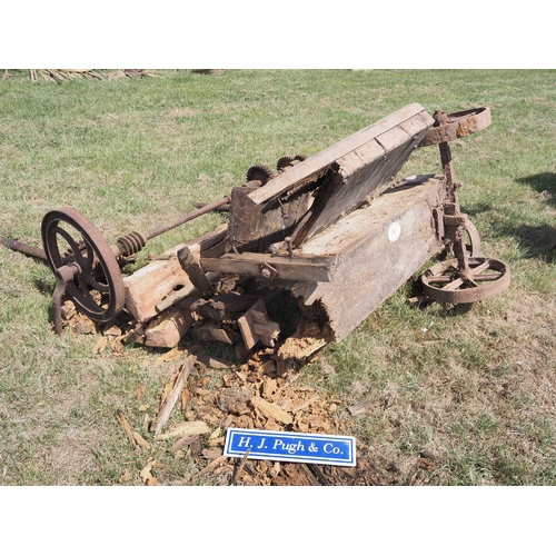 797 - Cider press parts