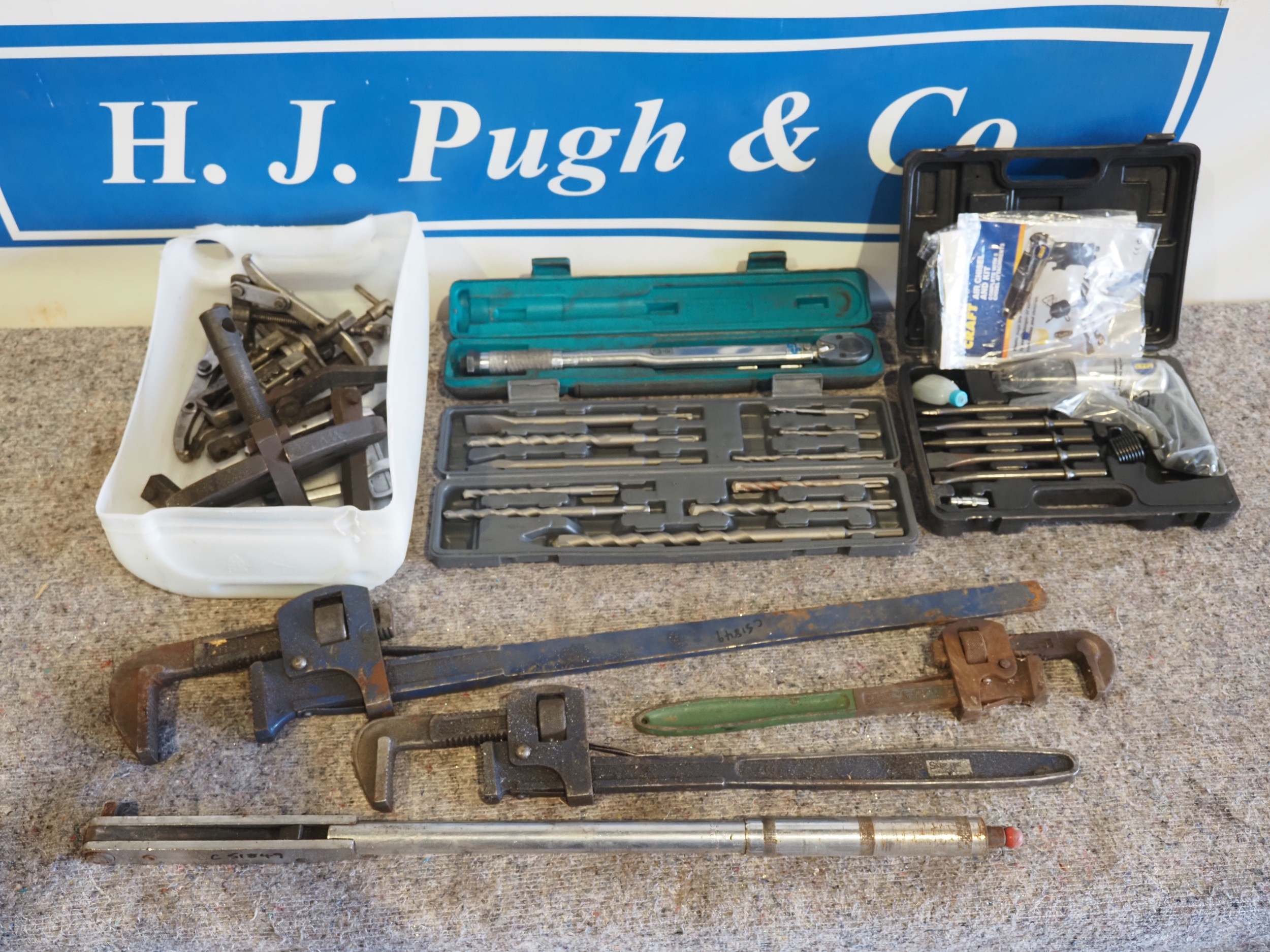 Stilson wrenches, torque wrench, bearing pullers, air chisel set and ...