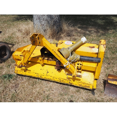 2033 - Compact flail mower