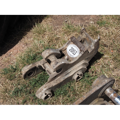 Lot 2053      