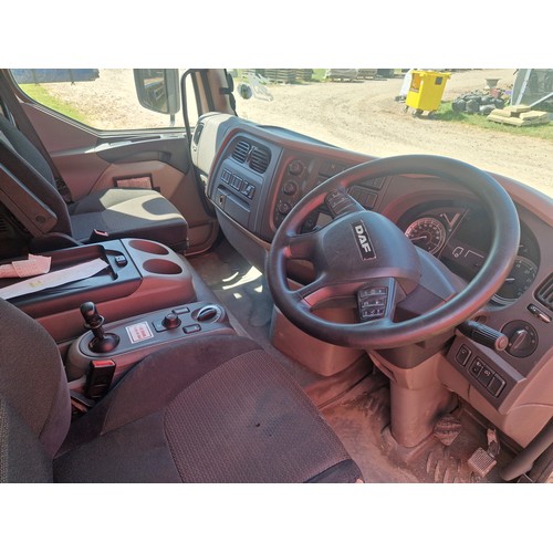 3006 - DAF LF Euro 6 cargo lorry. Showing 281,766 miles. Runs and drives. Reg. FJ16 VZA. V5, paperwork and ... 