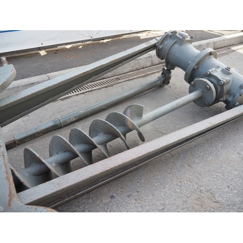 1717 - Ferguson post hole auger. Type RDE-20. S/n 759. Badged