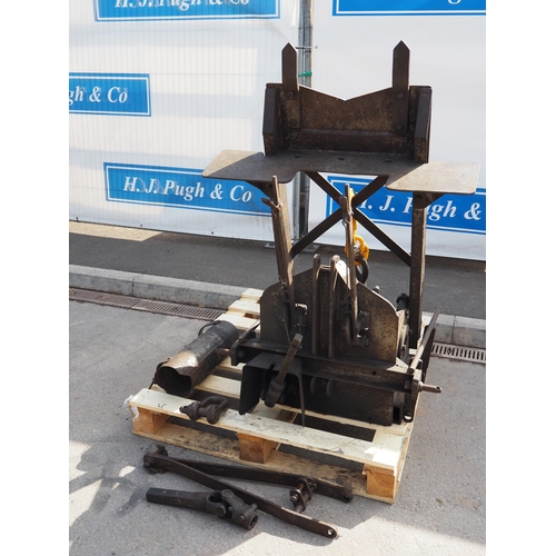 1709 - Ferguson winch. Type VU-E-20. S/n 1265. Badged