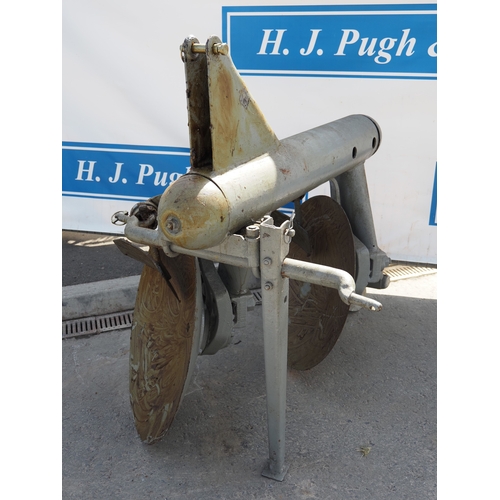 1725 - Massey Ferguson 2 disc plough. Type 728. S/n 1425. 30