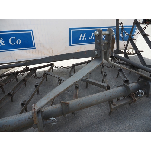 1727 - Ferguson folding seed harrows. Type F-BE-41. S/n 945