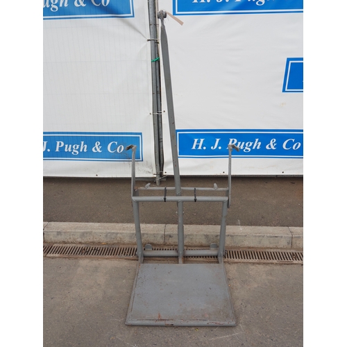 1731 - E.O Culverwell sack lifter. S/n 1192. Badged