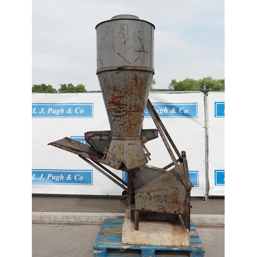 1733 - Ferguson hammer mill. Type H-LE-A20. S/n 1163. Badged