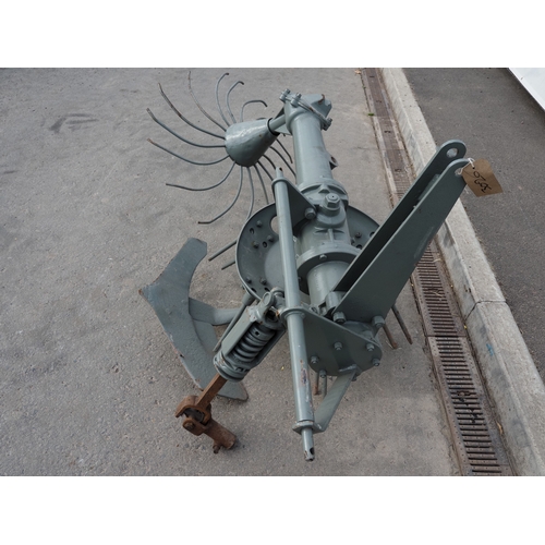 1735 - Ferguson potato spinner. Type D-AE-20. S/n 8067. Badged