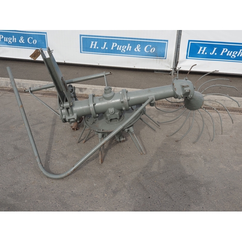1735 - Ferguson potato spinner. Type D-AE-20. S/n 8067. Badged