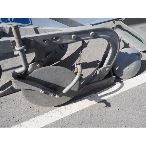 1740 - Ferguson 2 furrow plough with discs, skimmers and rear wheel furrow crackers. Type A210 HAE. S/n 041... 