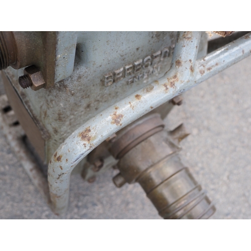1745 - Ferguson Beresford KG300 pump in frame with chains